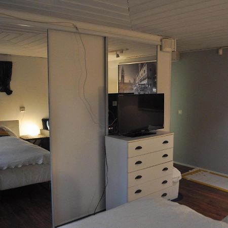 Room In Villa Emilia 에스포 외부 사진