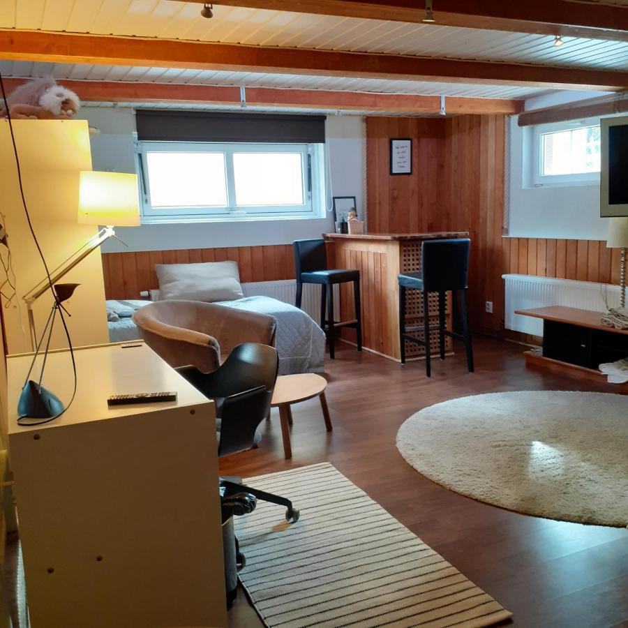 Room In Villa Emilia 에스포 외부 사진