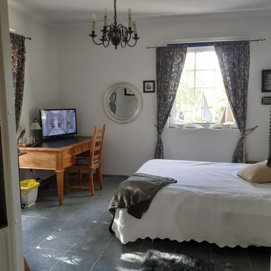 Room In Villa Emilia 에스포 외부 사진