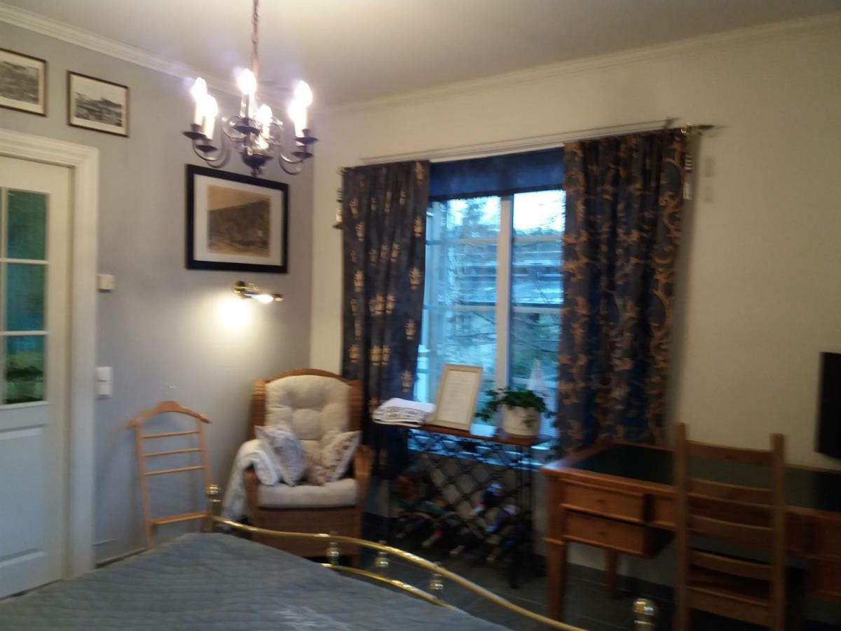 Room In Villa Emilia 에스포 외부 사진